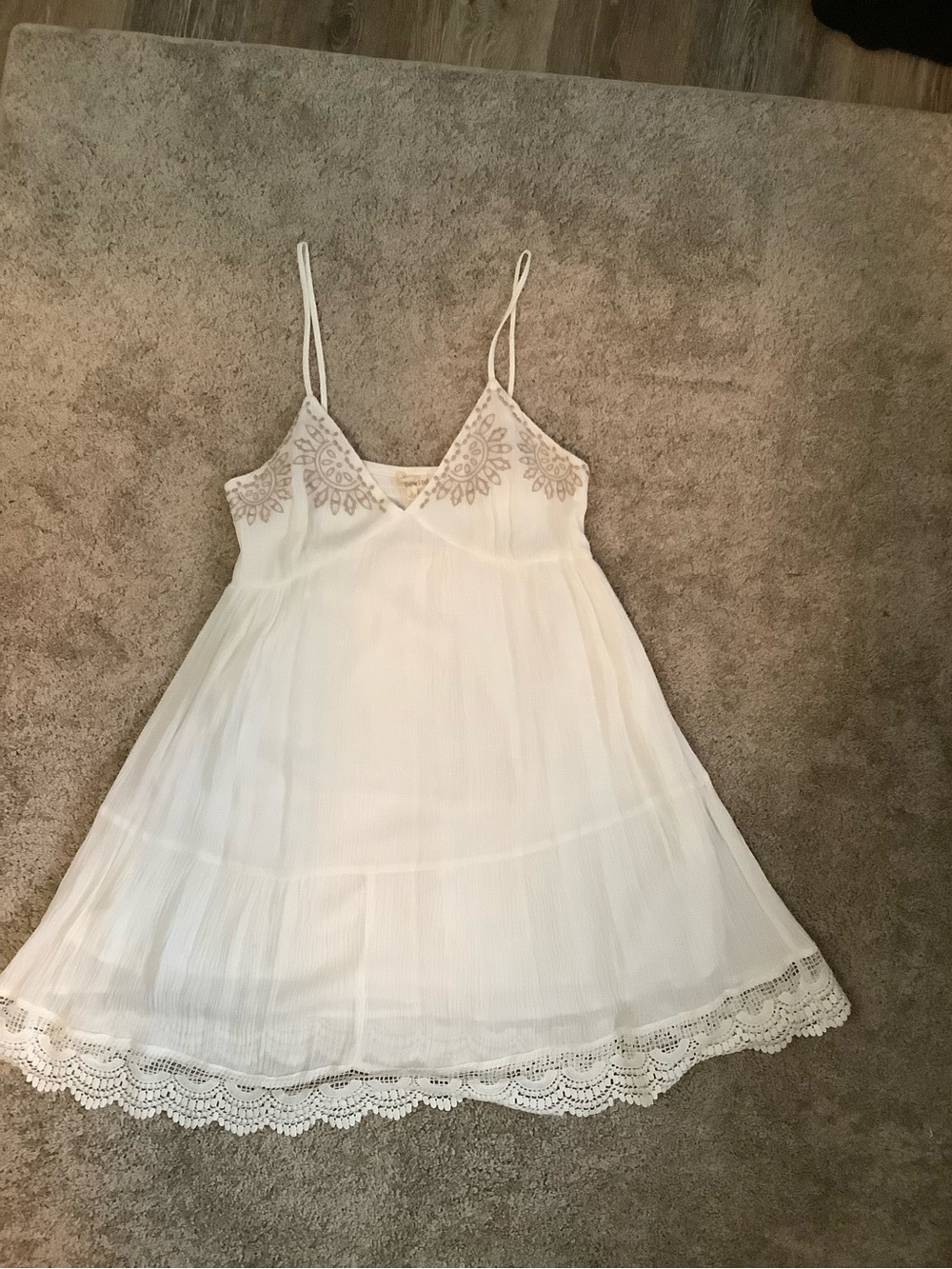Rewind White Lace-Trim Spaghetti-Strap Chemise
